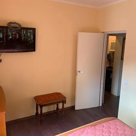 Toomemaee Cute 2-bedrooms -2 Big Beds- Free Parking- Free Wifi Tartu