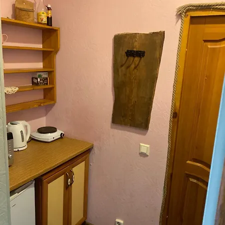 Toomemaee Cute 2-bedrooms -2 Big Beds- Free Parking- Free Wifi *